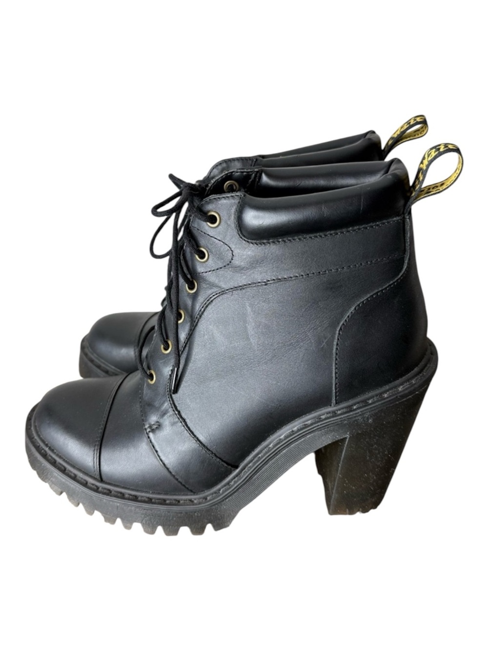 DR MARTENS Black Leather Averil Booties Chunky Heel Lug Sole Lace Up Boots Sz 7